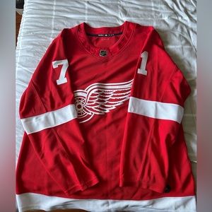 Shane Larkin - Detroit Red Wings Jersey - Size 54
